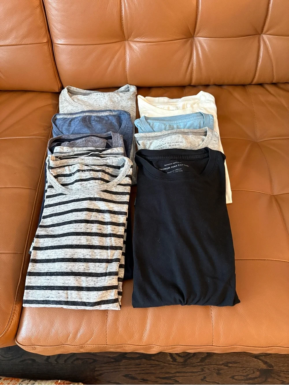 Banana Republic Men’s Short Sleeve Tees - Black, Gray, White & Blue Mix